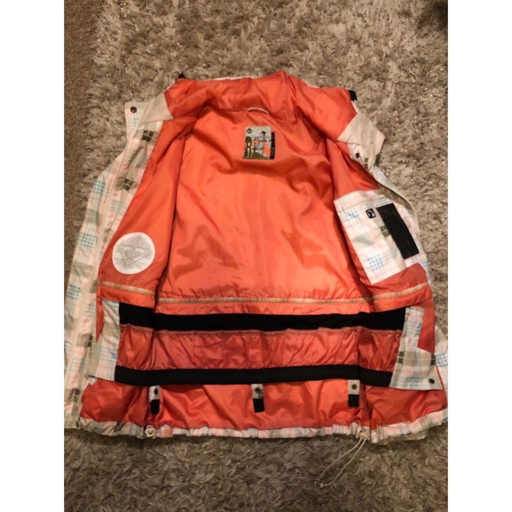 Women’s Roxy winter jacket - Picture 2 of 2